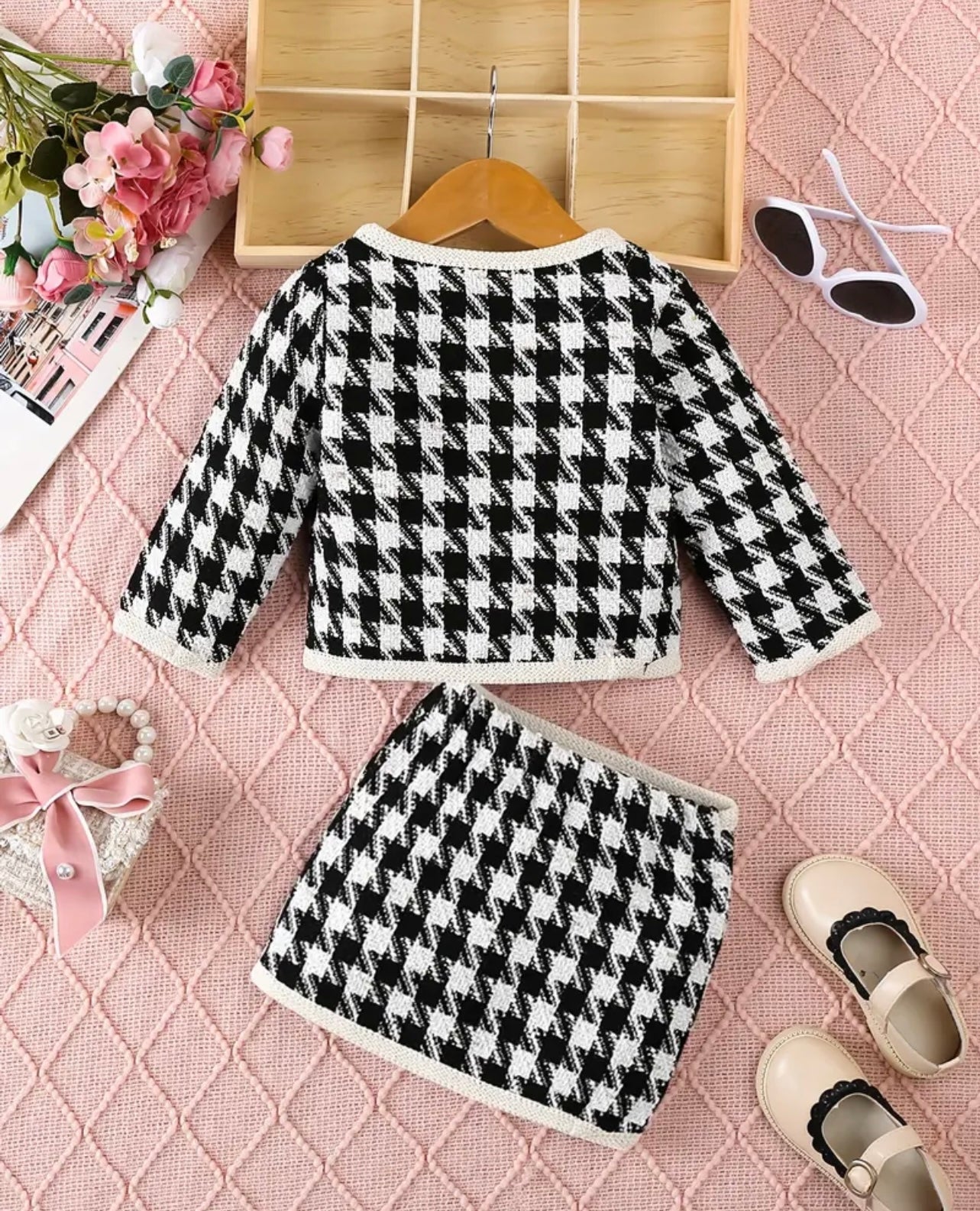 Chic 2pcs Girls' Outfit Set - Elegant Houndstooth Long Sleeve Jacket & Cute Mini Skirt